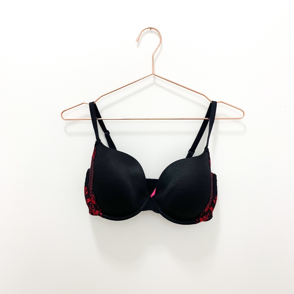 34DDD BLACK WITH RED LACE BRA